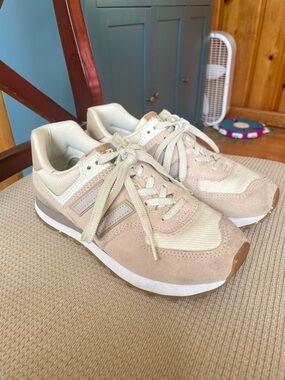 New Balance 574 Women's Lace-Up Sneakers in Cream & Blush Pink